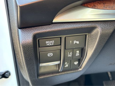 Used 2018 Acura MDX SH-AWD w/ Advance Package image 19