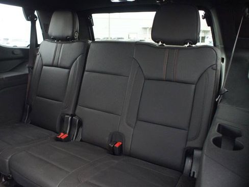 Used 2022 Chevrolet Tahoe RST w/ Luxury Package image 17