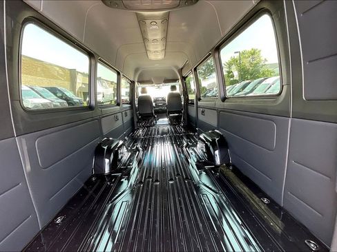 New 2025 Mercedes-Benz Sprinter 3500 image 9