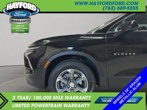 Used 2025 Chevrolet Blazer LT AWD/4WD image 24