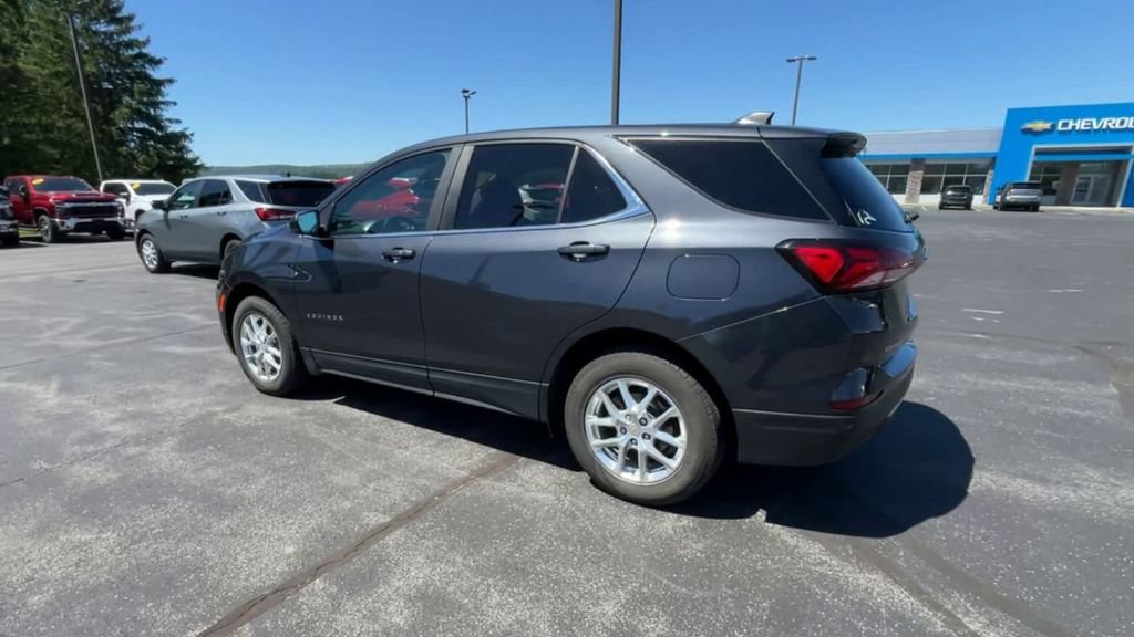 Used 2022 Chevrolet Equinox LT AWD/4WD image 6