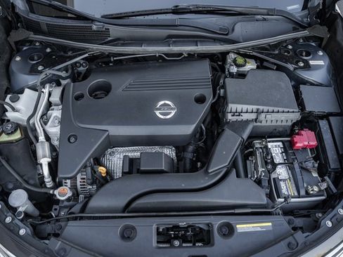 Used 2013 Nissan Altima 2.5 SV w/ 2.5SV Convenience Pkg image 19