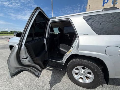Used 2021 Toyota 4Runner SR5 AWD/4WD image 14