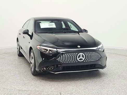 New 2026 Mercedes-Benz CLA 250+ image 2