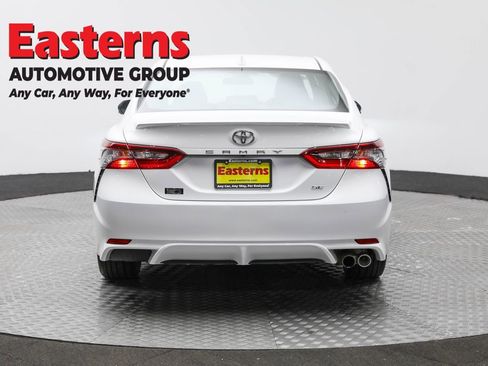 Used 2024 Toyota Camry SE FWD image 6