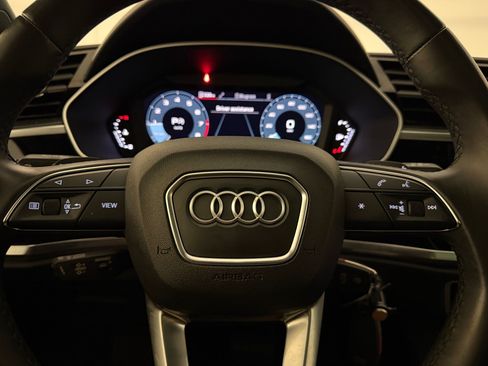 Used 2022 Audi Q3 2.0T Premium Plus AWD/4WD image 11