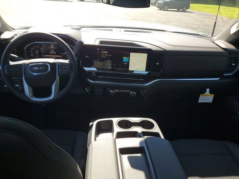 New 2026 GMC Sierra 2500 SLE w/ SLE Value Package; AWD/4WD image 18