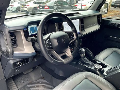 Used 2024 Ford Bronco Outer Banks image 15