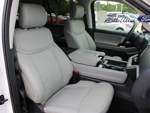New 2026 Ford Expedition Max Active AWD/4WD image 7