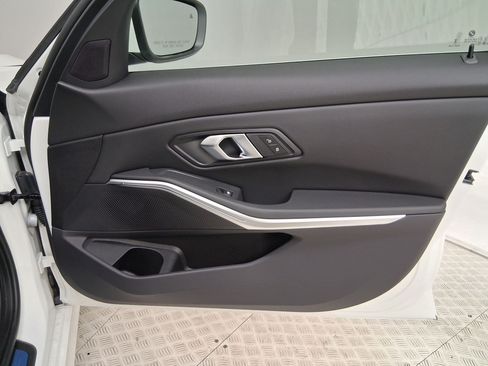 New 2026 BMW 330i Sedan w/ Convenience Package RWD image 29