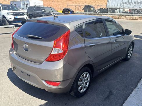 Used 2014 Hyundai Accent GS FWD image 3