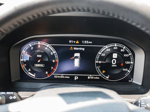Used 2024 Mitsubishi Outlander SE Black Edition AWD/4WD image 14