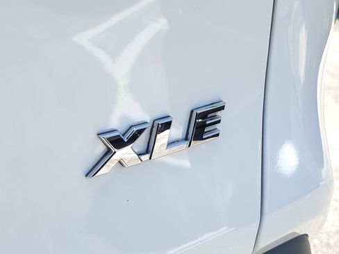 Used 2024 Toyota RAV4 XLE w/ Convenience Package FWD image 8