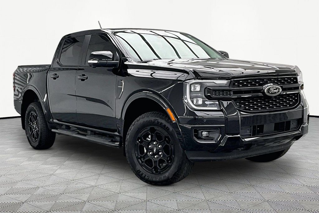 Certified 2025 Ford Ranger Lariat w/ Black Appearance Package AWD/4WD image 12