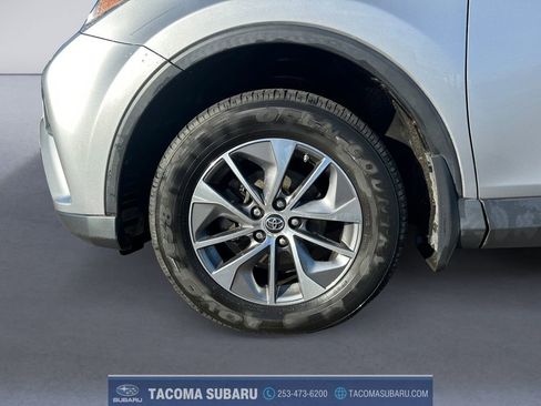 Used 2018 Toyota RAV4 XLE image 6