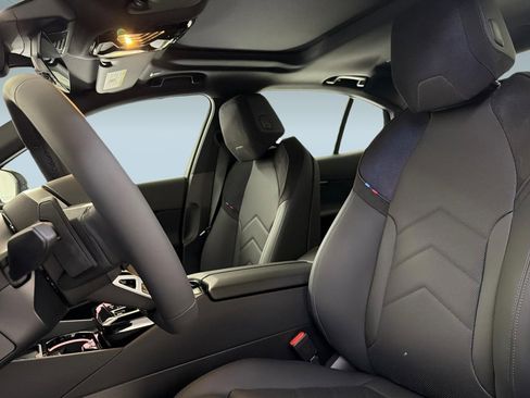 New 2026 BMW 540i xDrive w/ M Sport Package AWD/4WD image 5