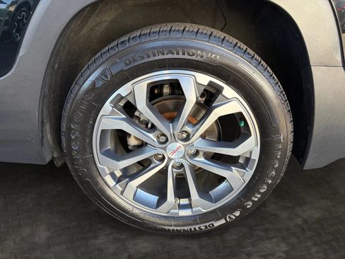 Used 2020 GMC Terrain SLT w/ Preferred Package AWD/4WD image 42