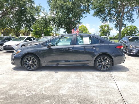 Used 2026 Toyota Corolla SE FWD image 4