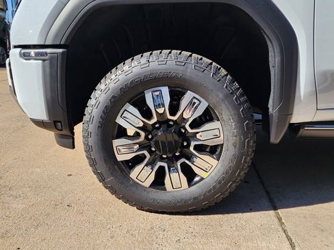 New 2026 GMC Sierra 2500 Denali w/ Denali Reserve Package image 58