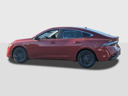 Used 2026 Nissan Sentra SV w/ SV Convenience Package FWD image 3