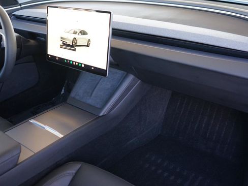 Used 2025 Tesla Model 3 RWD image 12