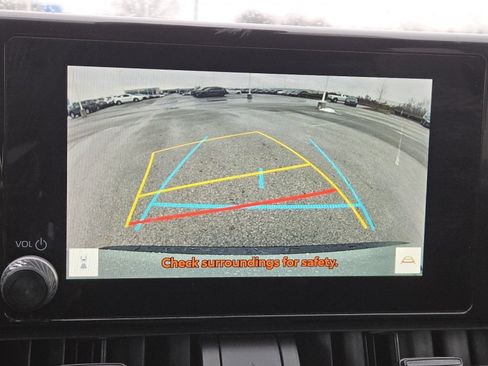 Used 2023 Toyota RAV4 XLE image 9