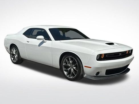 Used 2022 Dodge Challenger GT RWD image 9