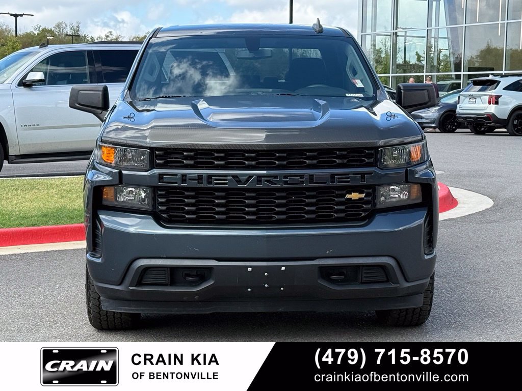 Used 2020 Chevrolet Silverado 1500 Custom w/ Custom Value Package RWD image 2