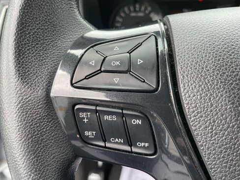 Certified 2018 Ford Explorer XLT FWD image 14
