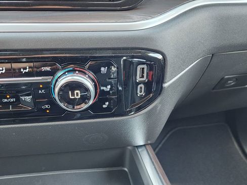 New 2026 GMC Sierra 1500 SLT w/ SLT Premium Plus Package AWD/4WD image 29