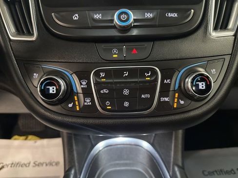 Used 2023 Chevrolet Malibu LT FWD image 16