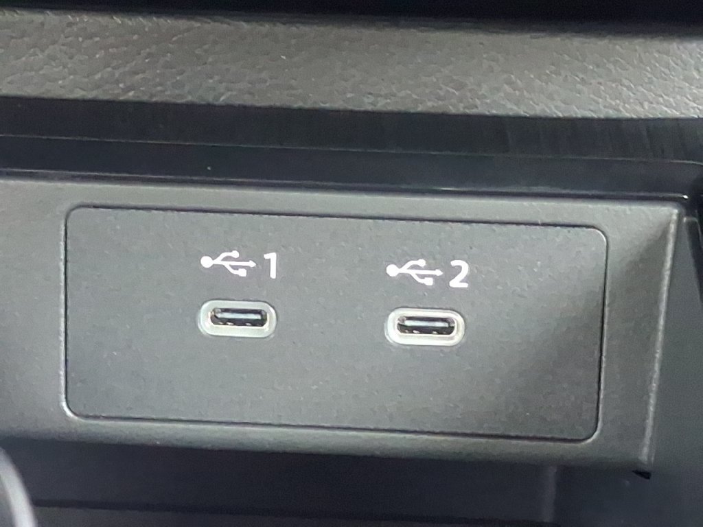 New 2027 Nissan Kicks SR w/ Cold Weather Package FWD image 7