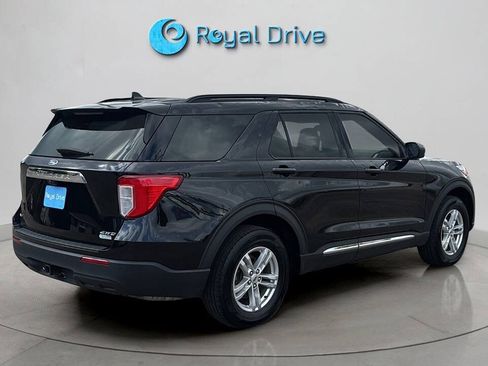 Used 2022 Ford Explorer XLT w/ Class IV Trailer Tow Package AWD/4WD image 6