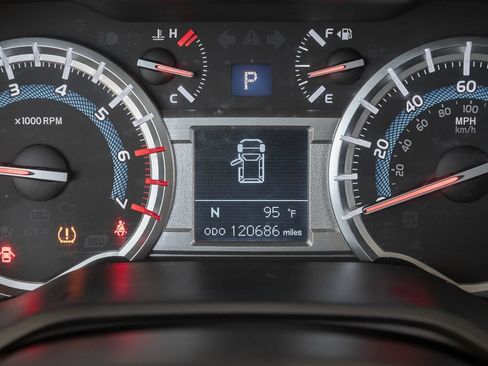 Used 2019 Toyota 4Runner Limited w/ Convenience Package RWD image 27