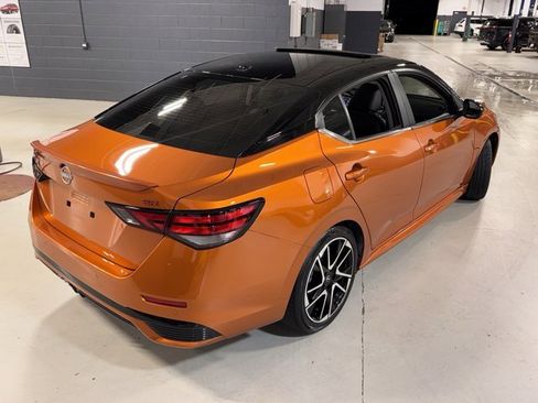 Used 2024 Nissan Sentra SR w/ SR Premium Package image 17