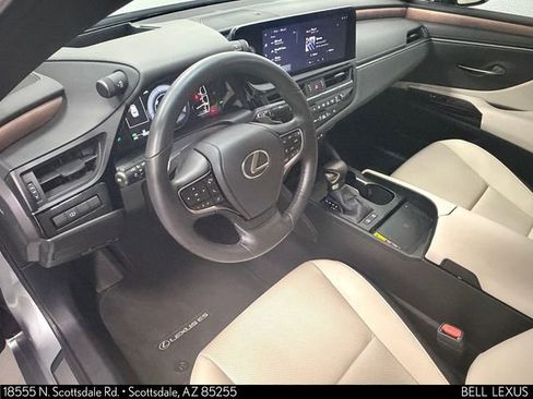 Used 2025 Lexus ES 300h w/ Premium Package FWD image 14