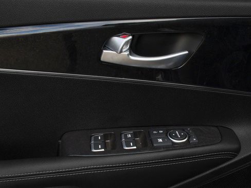 Used 2016 Kia Sorento LX w/ LX Convenience Package image 22