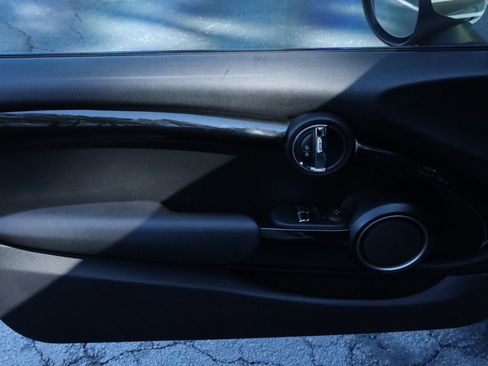 Used 2015 MINI Cooper S image 30