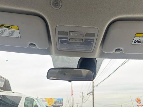 Used 2022 Hyundai Venue Limited w/ Cargo Package image 19