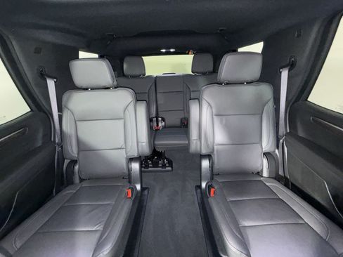 Used 2026 Chevrolet Tahoe Z71 w/ Comfort Package AWD/4WD image 25