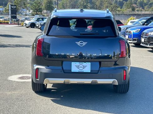 Used 2025 MINI Cooper Countryman SE w/ Comfort Package Max image 4