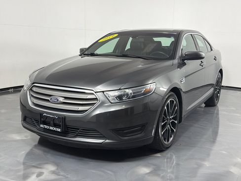 Used 2019 Ford Taurus SEL w/ Equipment Group 201A AWD/4WD image 10