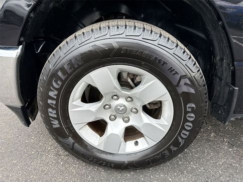 Used 2020 RAM 1500 Big Horn image 10