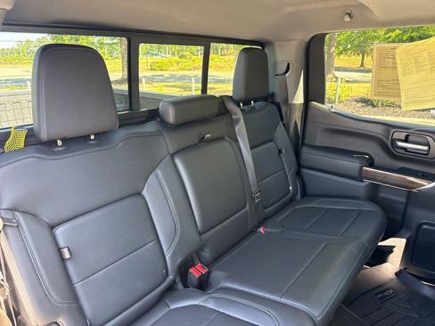Used 2021 Chevrolet Silverado 1500 LT Trail Boss w/ Convenience Package II AWD/4WD image 33