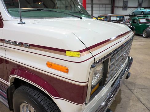 Used 1987 Ford E-150 and Econoline 150 RWD image 28