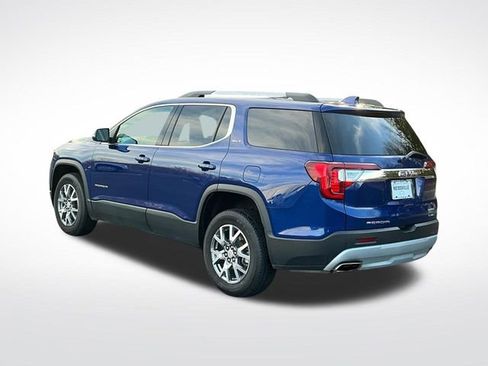 Used 2023 GMC Acadia SLT image 4