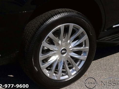 Used 2023 Cadillac Escalade Premium Luxury w/ Performance Package image 7