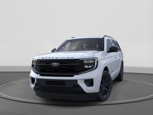 New 2026 Ford Expedition Platinum w/ Stealth Appearance Package AWD/4WD image 2