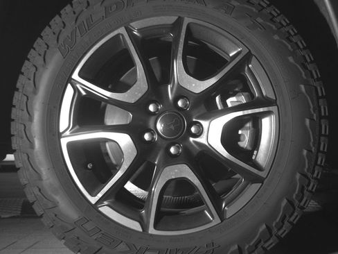 Used 2025 Jeep Compass Trailhawk AWD/4WD image 13