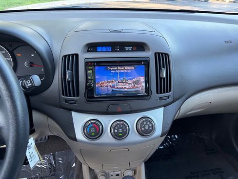 Used 2009 Hyundai Elantra GLS FWD image 28